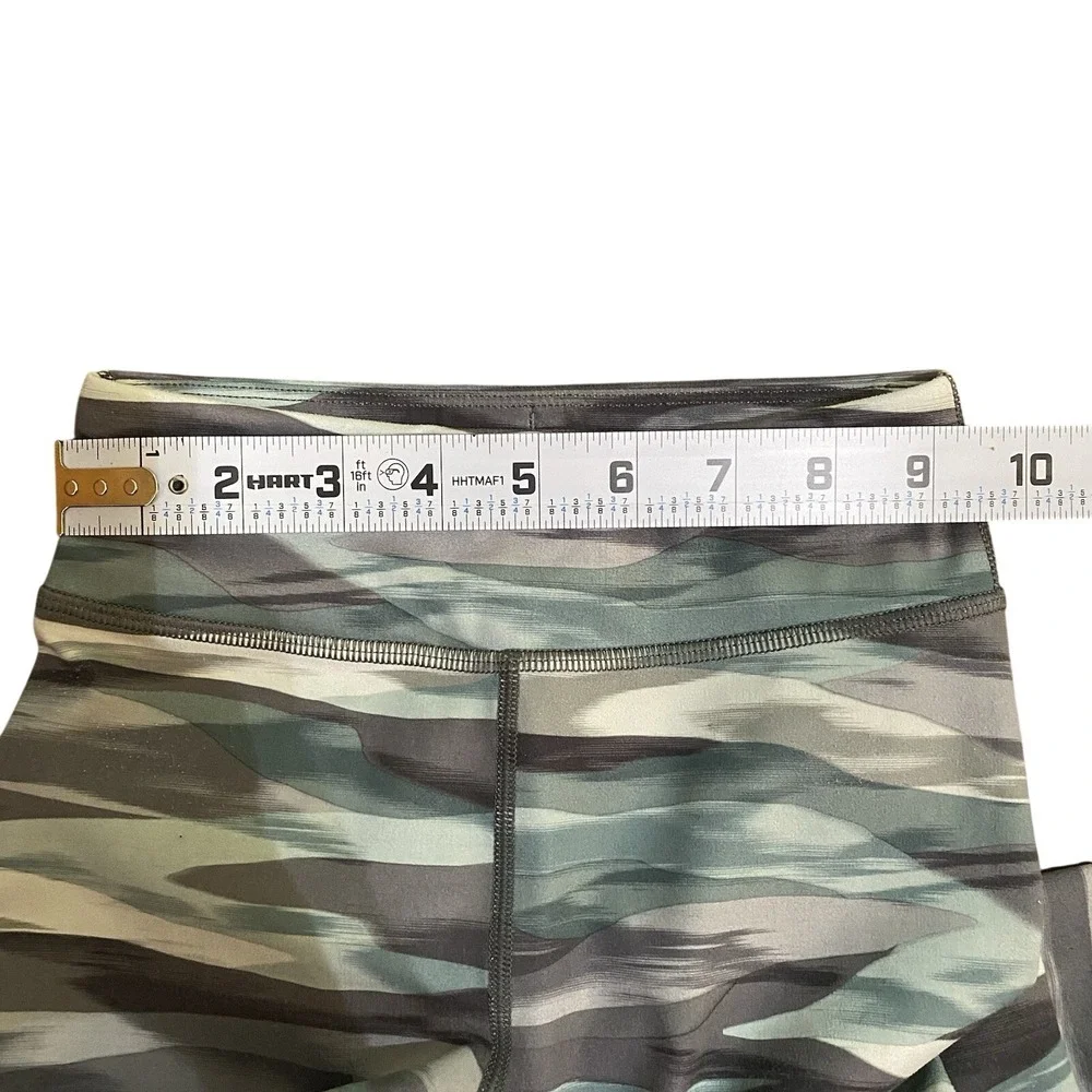 Athleta Girl High Rise Printed Chit Chat Tight XS 6 Green Camo Stripe Leggings
